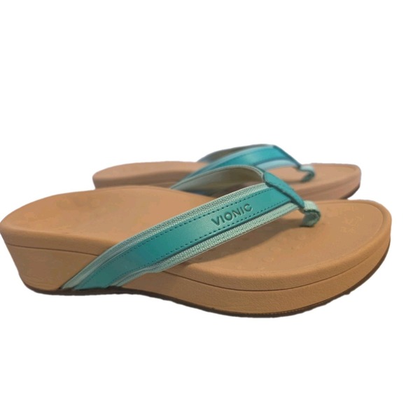Vionic Shoes - Vionic High Tide sandal Size 7 excellent condition